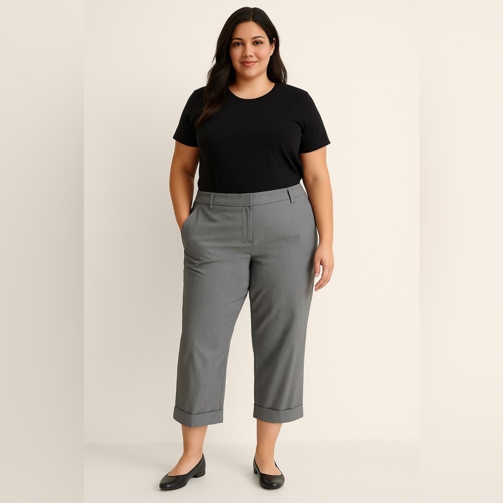 New York & Company Gray Cropped Dress Pants - Women's Capris